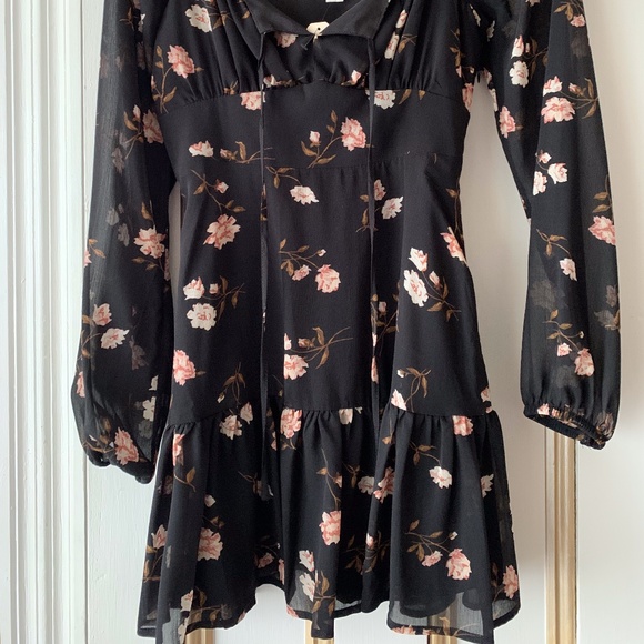 Garage Tiered Chiffon Dress - Jet Black Floral - TP/XS - Picture 4 of 7